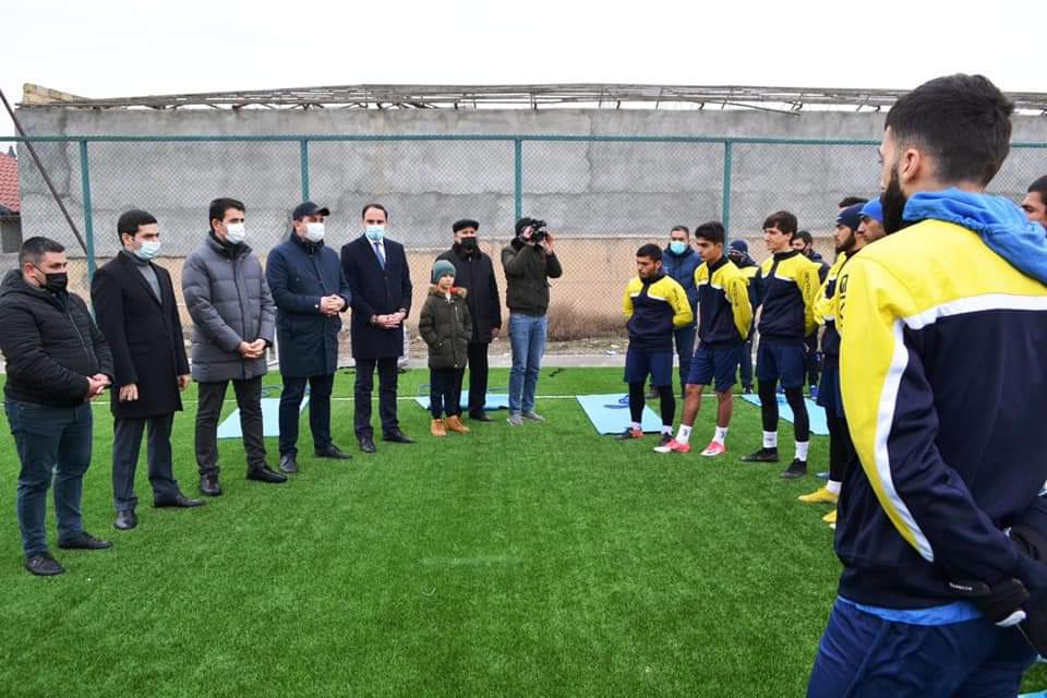 Millət vəkilləri &ldquo;Kəpəz&rdquo; futbol klubunu heyəti ilə görüşüb